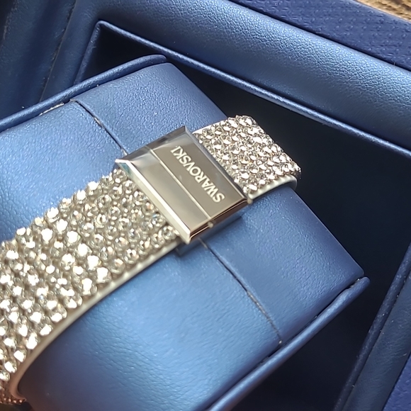 Swarovski 100068 Piazza Clear Crystal Mesh Bracelet Watch - Picture 3 of 8